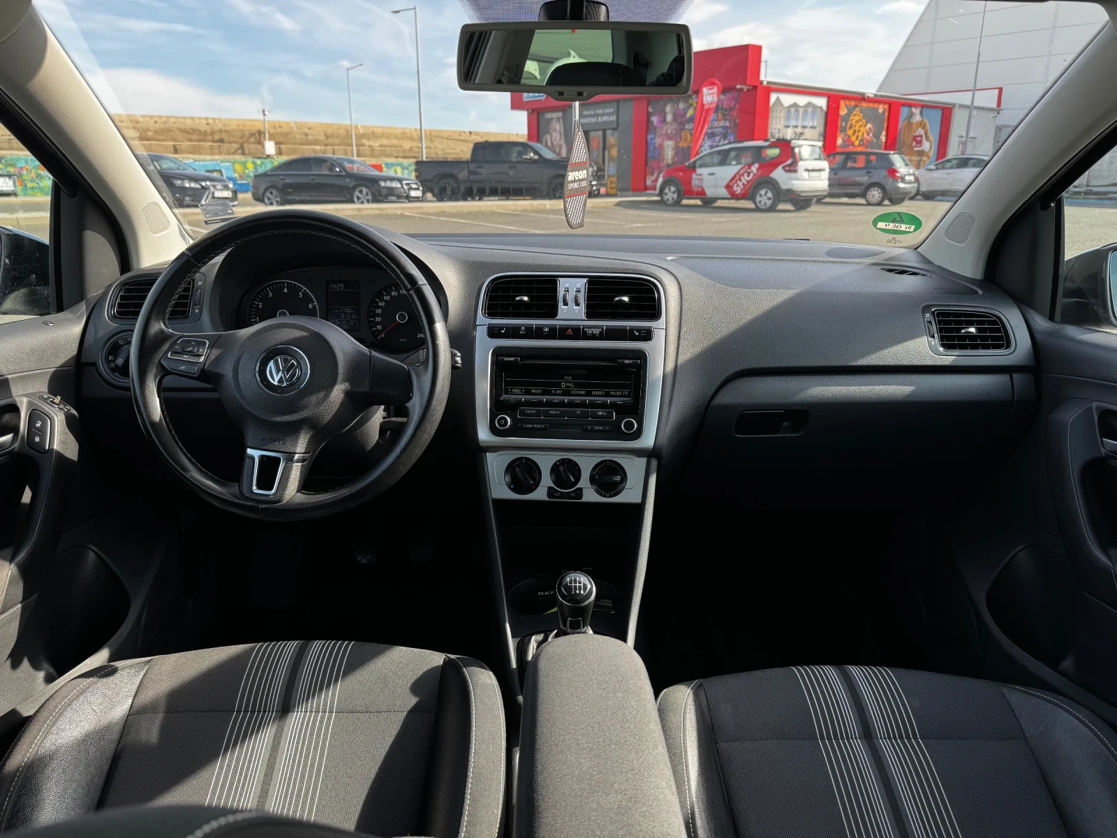 VW Polo 1.2 TSi 4  | Mobile.bg   11