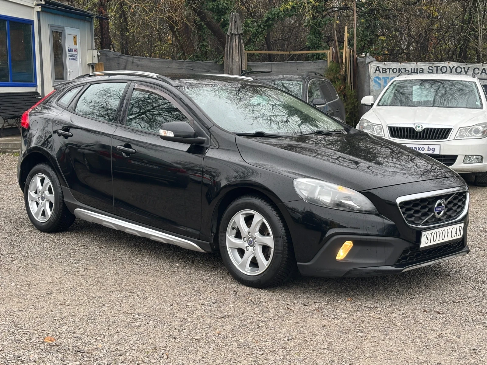 Volvo V40 Cross Country 1.6 D2 - изображение 3