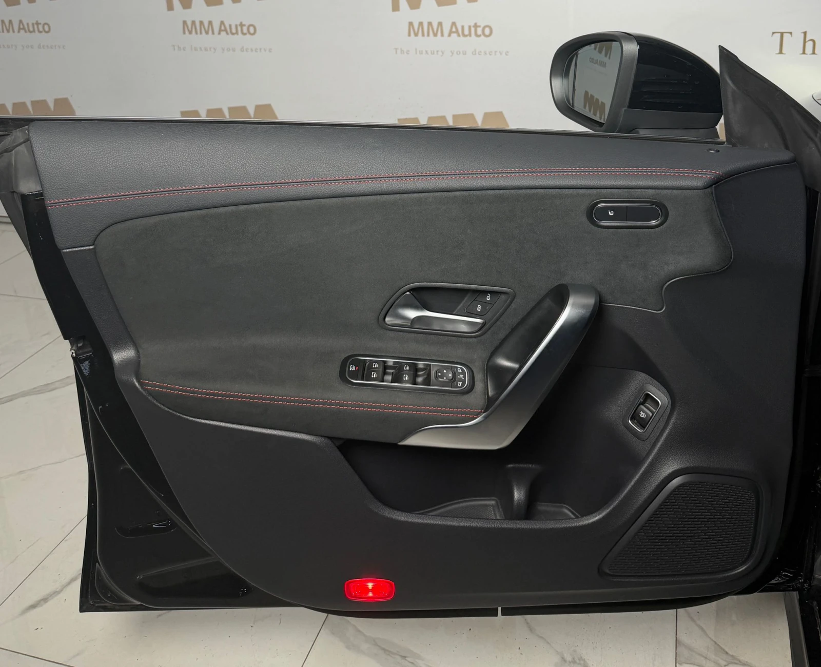 Mercedes-Benz CLA 220 AMG* 4Matic* LED* Подгрев - изображение 7