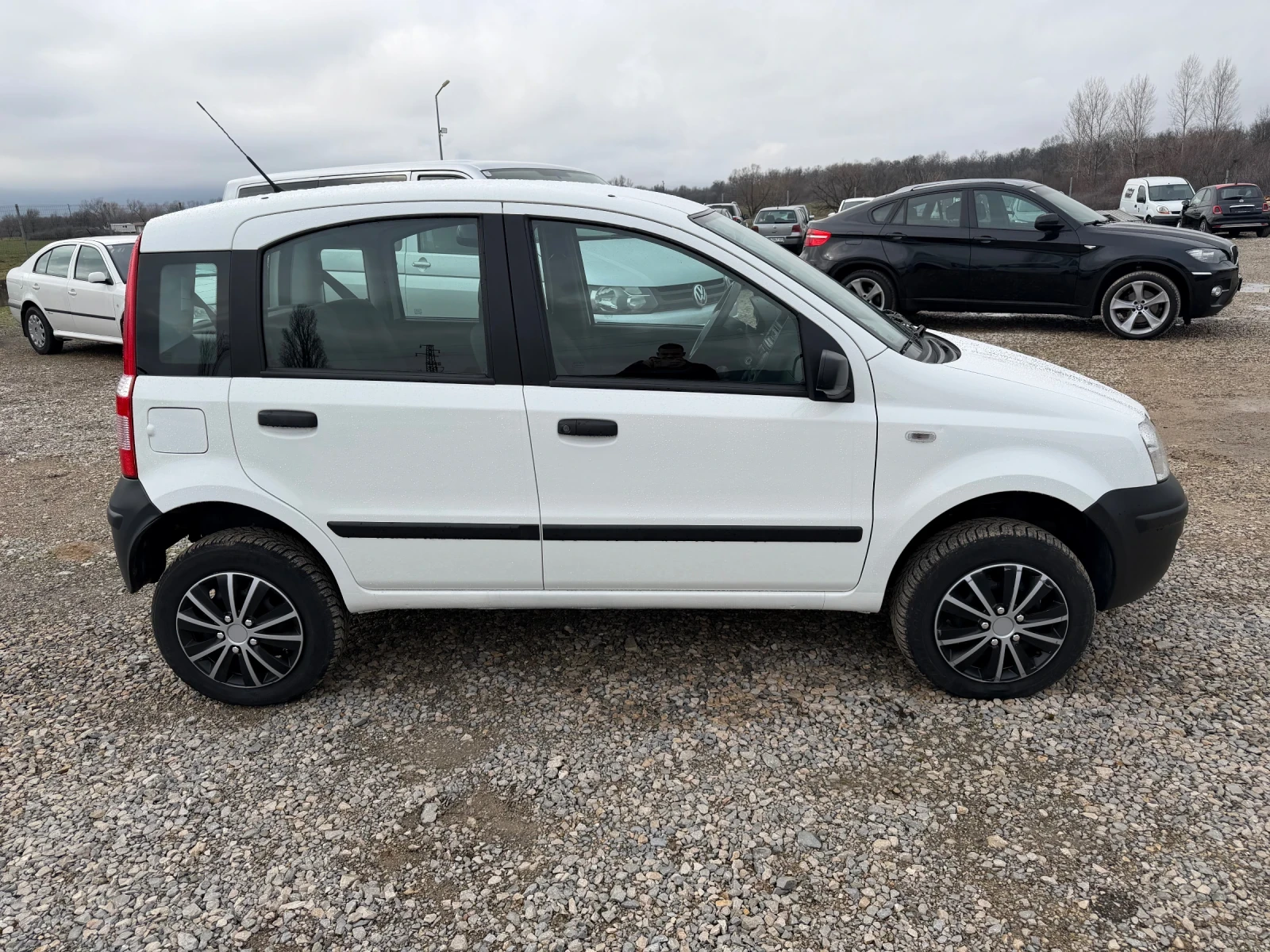 Fiat Panda 1.2i-60PS-4X4-КЛИМАТИК - изображение 4