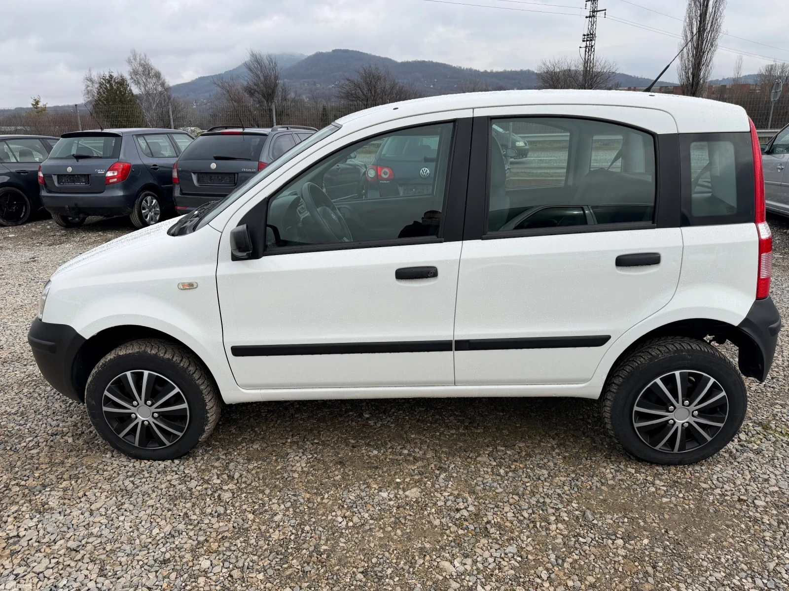 Fiat Panda 1.2i-60PS-4X4-КЛИМАТИК - изображение 8
