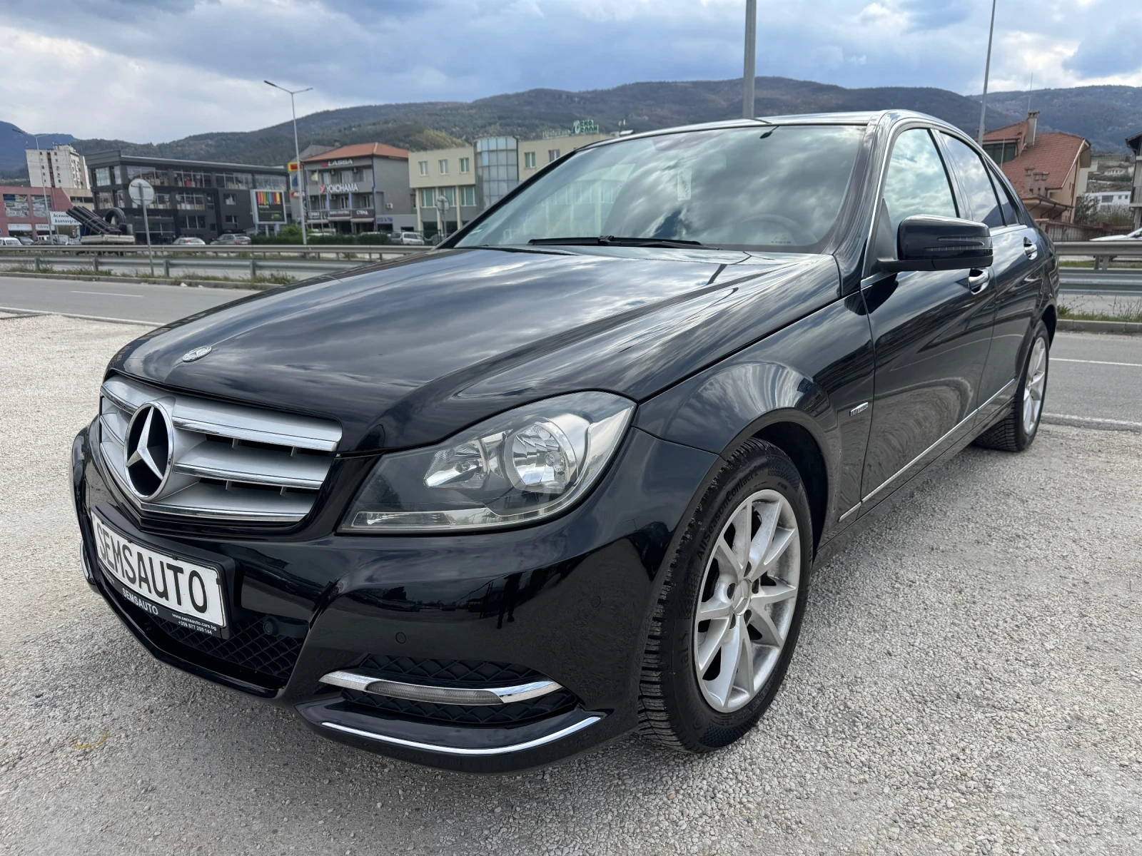 Mercedes-Benz C 220 2.2 CDI Avantgarde BlueEfficiency 7G-Tronic , снимка 3 - Автомобили и джипове - 54147958