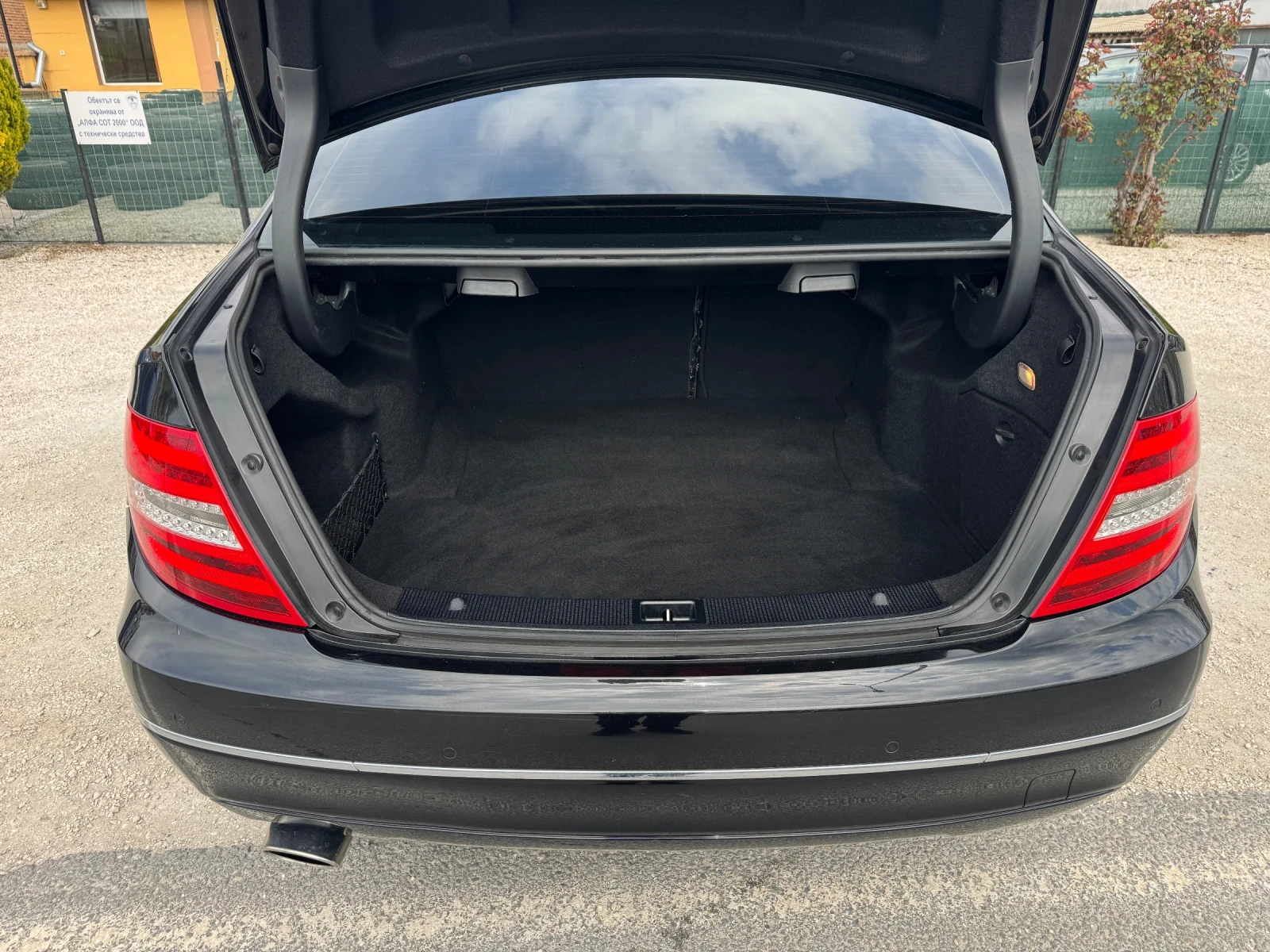 Mercedes-Benz C 220 2.2 CDI Avantgarde BlueEfficiency 7G-Tronic , снимка 7 - Автомобили и джипове - 54147958