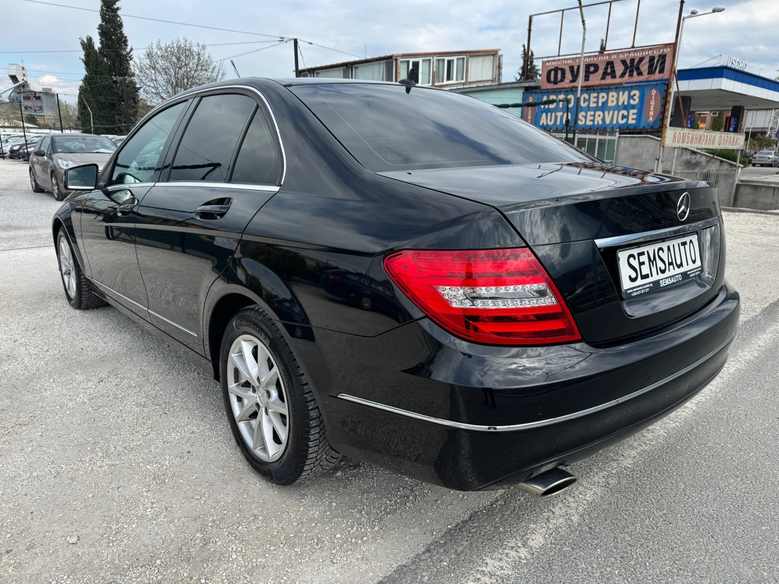 Mercedes-Benz C 220 2.2 CDI Avantgarde BlueEfficiency 7G-Tronic , снимка 6 - Автомобили и джипове - 54147958