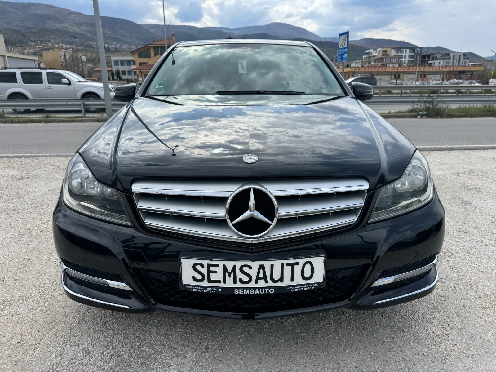 Mercedes-Benz C 220 2.2 CDI Avantgarde BlueEfficiency 7G-Tronic , снимка 2 - Автомобили и джипове - 54147958