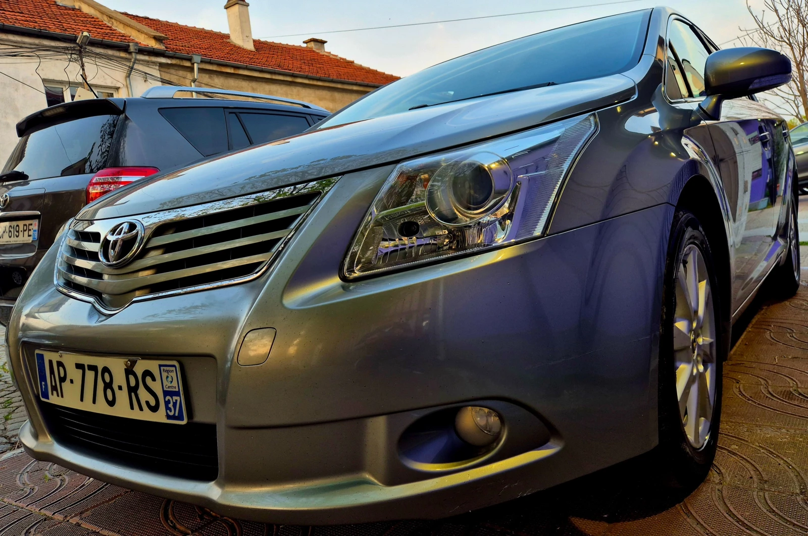 Toyota Avensis 2.0d4d-LINEA SOUL-верига-6скорости-japan, снимка 2 - Автомобили и джипове - 54184704