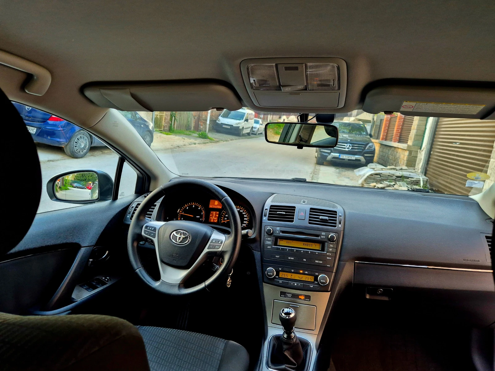 Toyota Avensis 2.0d4d-LINEA SOUL-верига-6скорости-japan, снимка 15 - Автомобили и джипове - 54184704