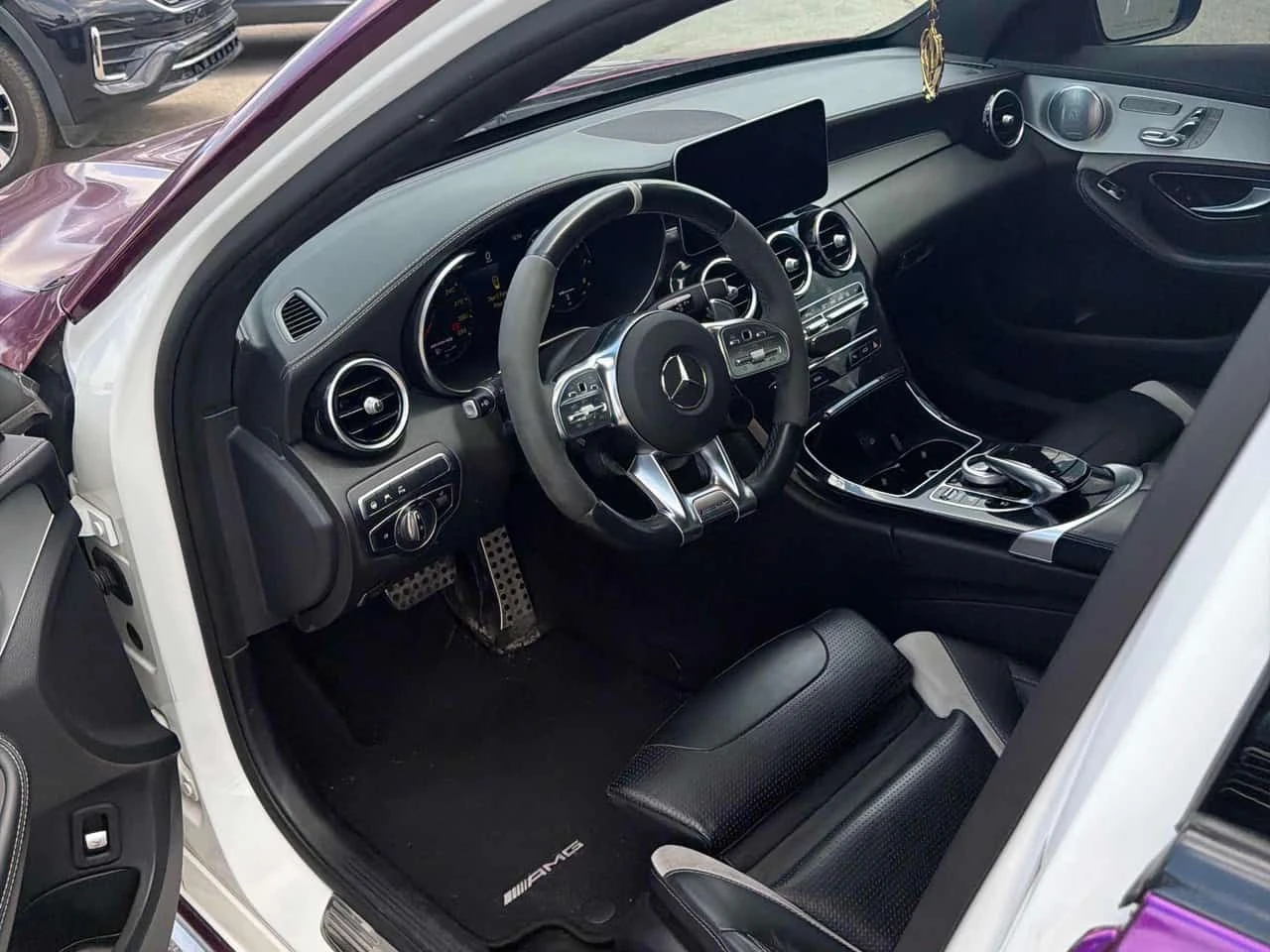 Mercedes-Benz C 63 AMG * 63 S * АВТОКРЕДИТ БЕЗ ПЪРВОНАЧАЛНА ВНОСКА* , снимка 5 - Автомобили и джипове - 55257848
