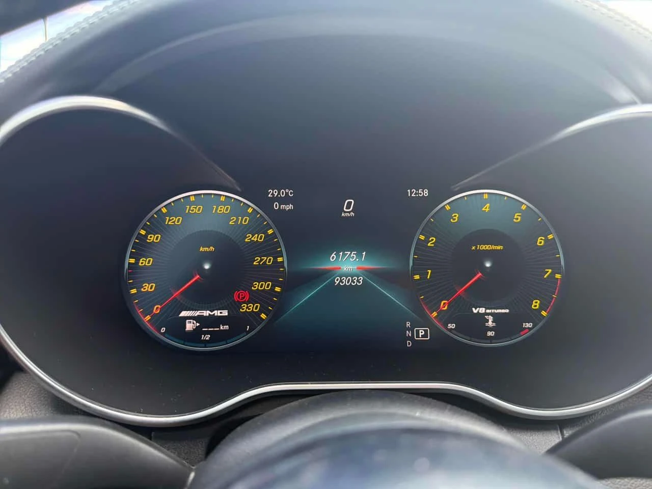 Mercedes-Benz C 63 AMG * 63 S * АВТОКРЕДИТ БЕЗ ПЪРВОНАЧАЛНА ВНОСКА* , снимка 8 - Автомобили и джипове - 55257848