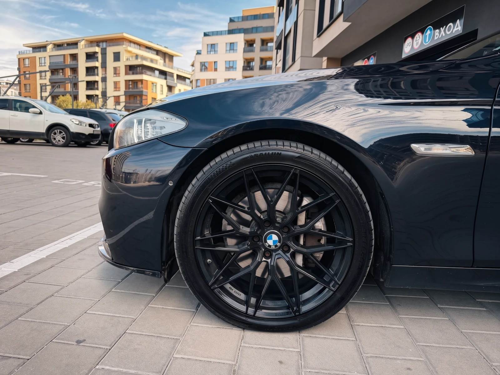 BMW 535 X-drive/M-Pack/ZF/Distr/Shadow/360 /������/CarPly | Mobile.bg � ����������� 4
