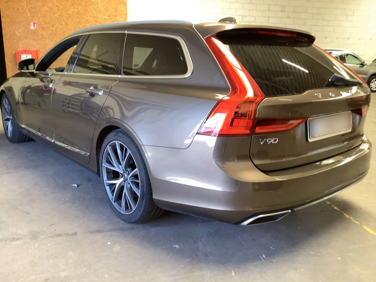 Volvo V90 D4* INSCRIPTION* ВС.ЕКСТРИ* ПАНО* ОБДУХВАНЕ, снимка 4 - Автомобили и джипове - 56216046