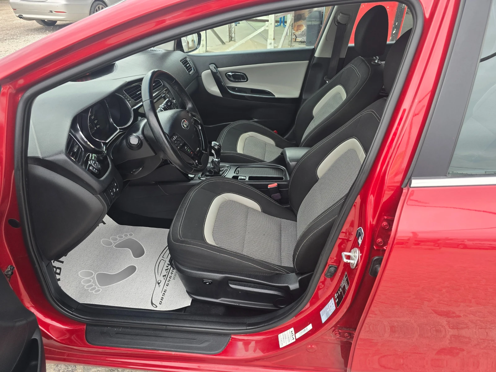 Kia Ceed 13г.1, 6-128к.с.KEY-LESS, снимка 8 - Автомобили и джипове - 56281819