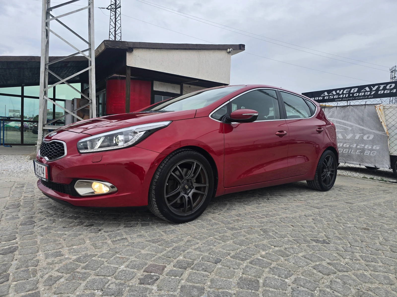 Kia Ceed 13г.1, 6-128к.с.KEY-LESS, снимка 3 - Автомобили и джипове - 56281819
