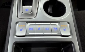 Hyundai Kona 64КWh/ЗАВЕРЕНА СЕРВИЗНА КНИЖКА, снимка 13 - Автомобили и джипове - 53642057