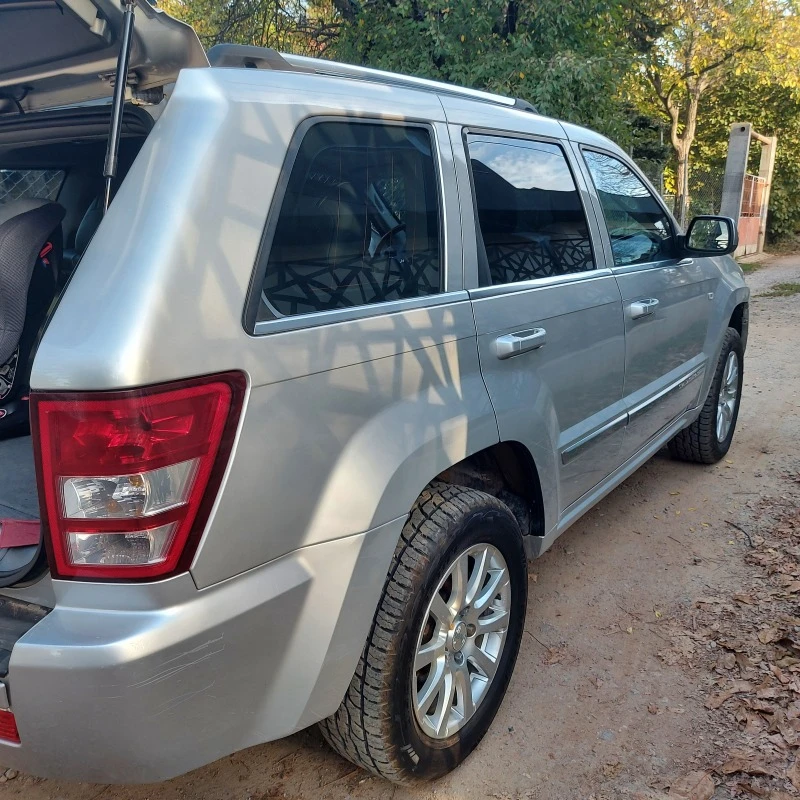 Jeep Grand cherokee 3.0 CRDI Overland, снимка 9 - Автомобили и джипове - 47125245