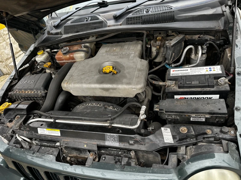 Jeep Cherokee 2.5 TDI, снимка 10 - Автомобили и джипове - 52477742