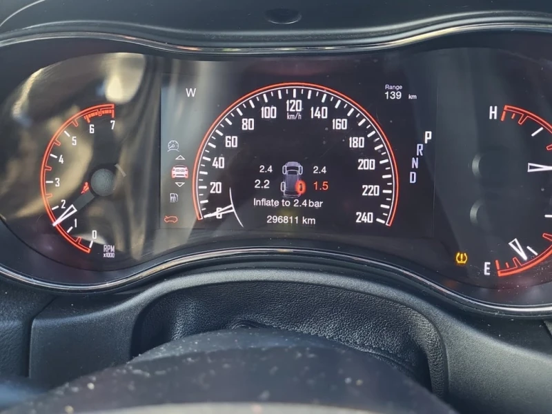 Dodge Durango * R/T * CARFAX * БЕЗ ПЪРВОНАЧАЛНА ВНОСКА, снимка 11 - Автомобили и джипове - 52814354