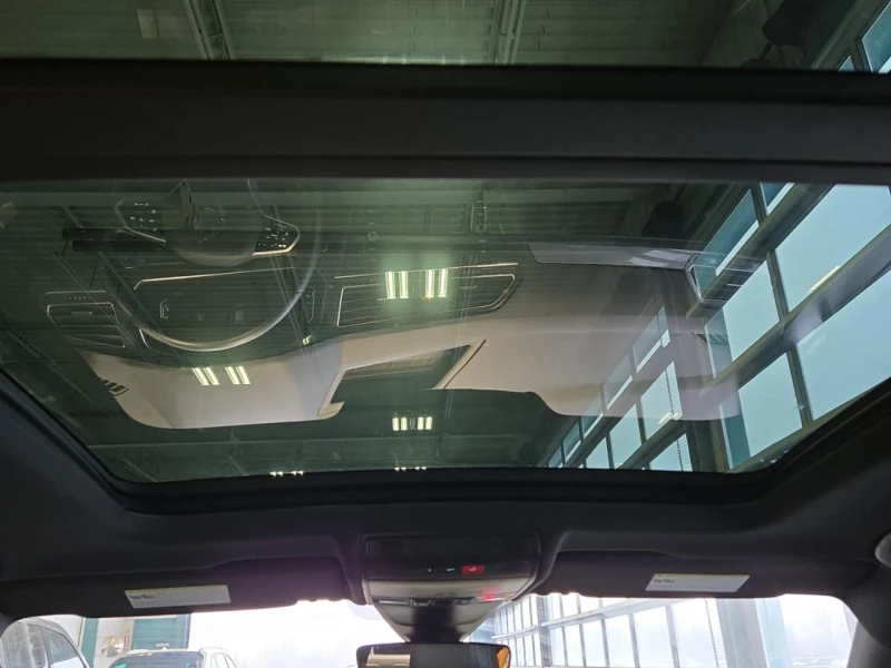 VW Tiguan R-Line* 4MOTION* Digital* Подгрев* Панорама* , снимка 10 - Автомобили и джипове - 52837558