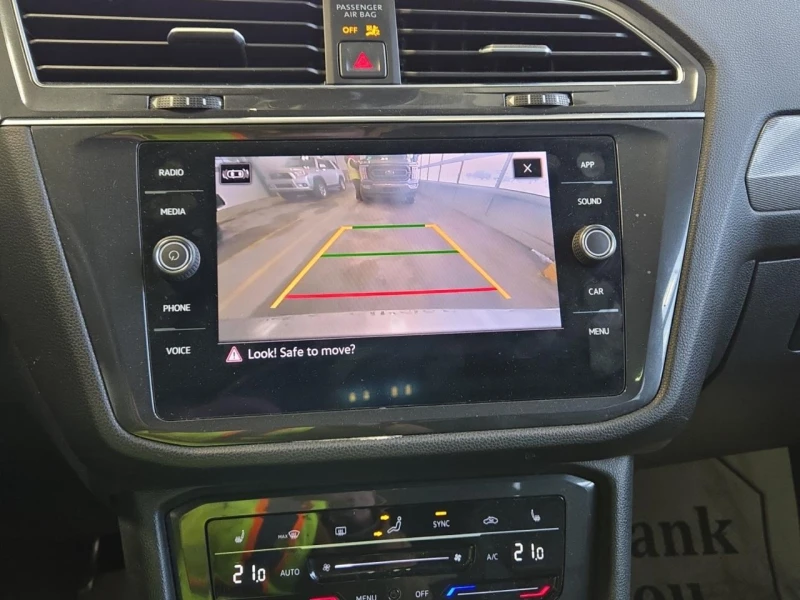 VW Tiguan R-Line* 4MOTION* Digital* Подгрев* Панорама* , снимка 8 - Автомобили и джипове - 52837558