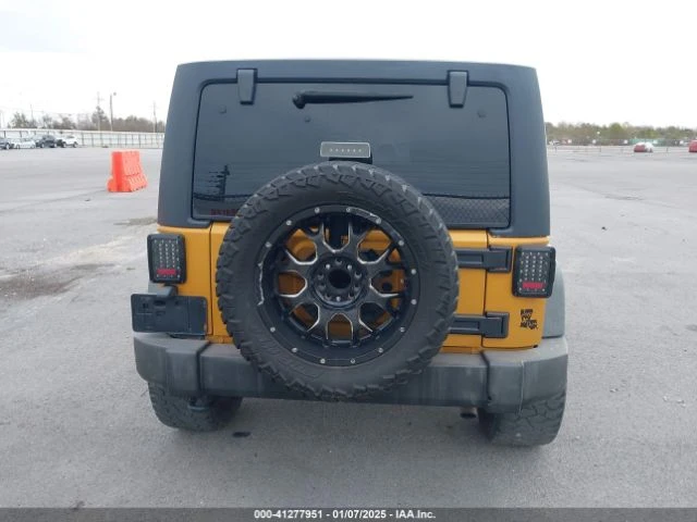 Jeep Wrangler UNLIMITED SPORT, Налична Сервизна, Минимална щета!, снимка 7 - Автомобили и джипове - 48787805