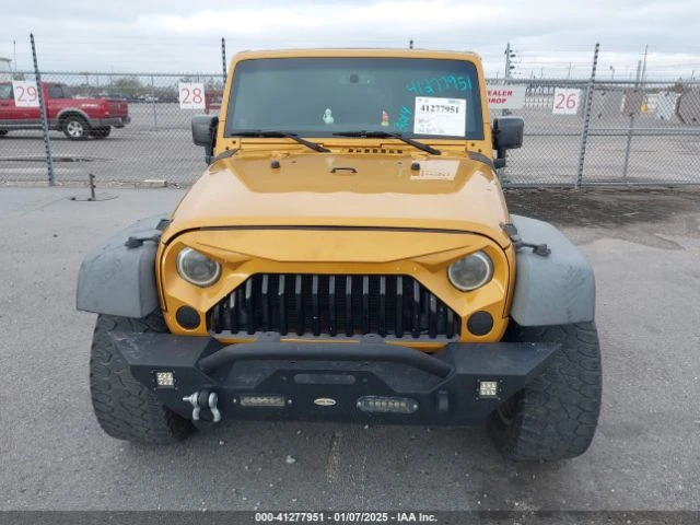 Jeep Wrangler UNLIMITED SPORT, Налична Сервизна, Минимална щета!, снимка 1 - Автомобили и джипове - 48787805