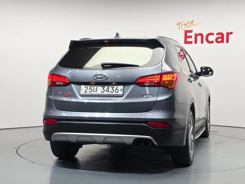 Hyundai Santa fe 2.2 CRDI 4WD - САМО 30% АВАНС, снимка 4 - Автомобили и джипове - 55740253