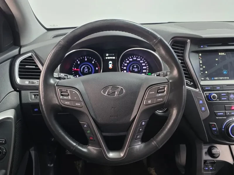 Hyundai Santa fe 2.2 CRDI 4WD - САМО 30% АВАНС, снимка 13 - Автомобили и джипове - 55740253