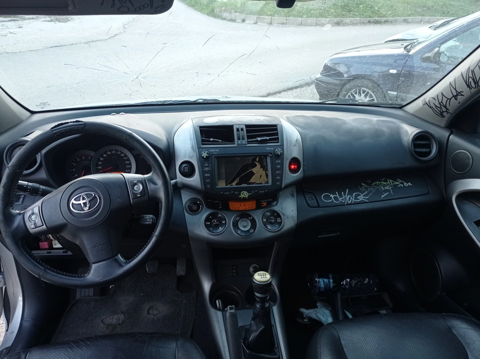 Toyota Rav4 2.2 D-cat 177 - изображение 7