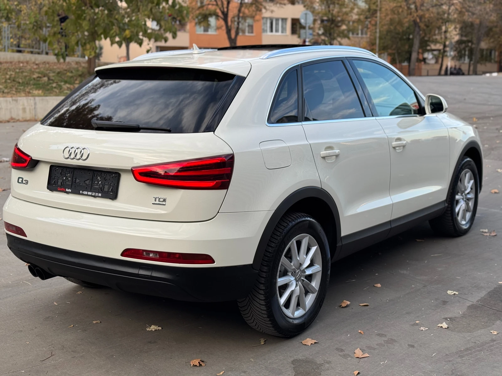 Audi Q3 2.0TDI Quattro::АВТОМАТ::ПАНОРАМА - изображение 3