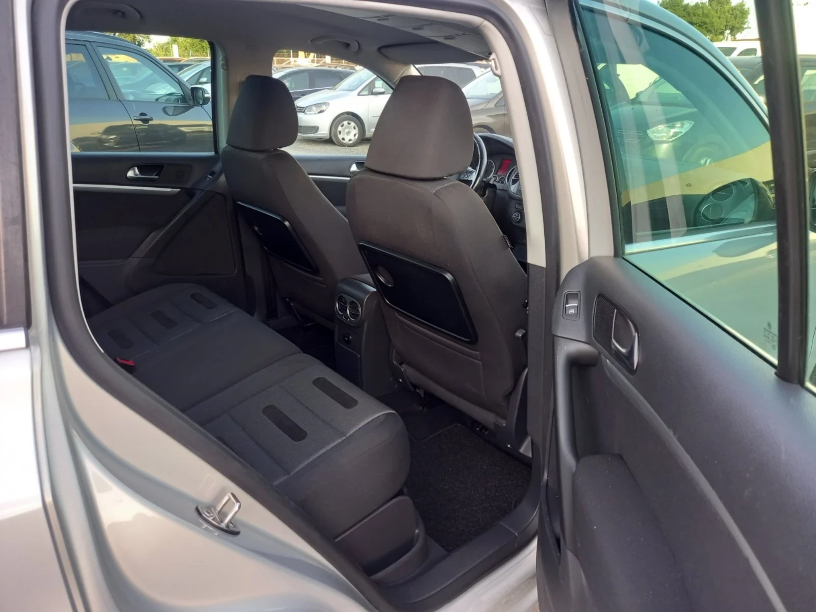 VW Tiguan 2.0 tsi - изображение 10