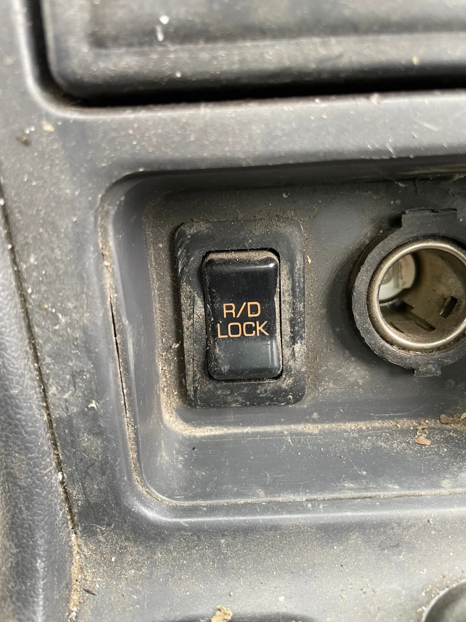 Mitsubishi Pajero 2.5 td - изображение 6