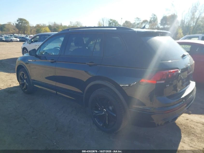 VW Tiguan 2.0t Se R-line Black - изображение 3