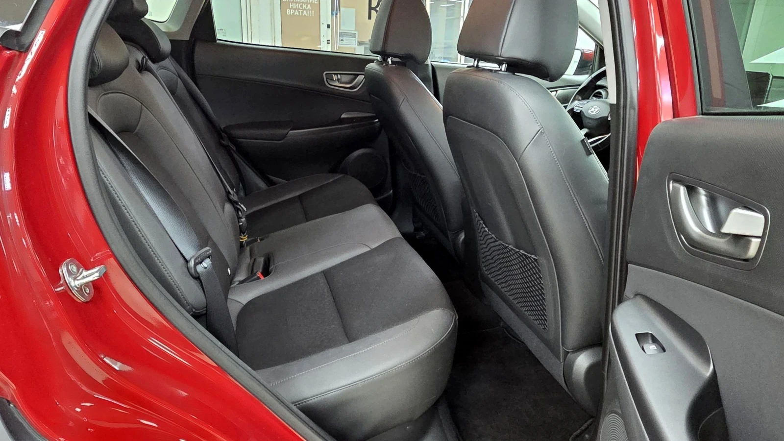 Hyundai Kona 64КWh/ЗАВЕРЕНА СЕРВИЗНА КНИЖКА - изображение 9