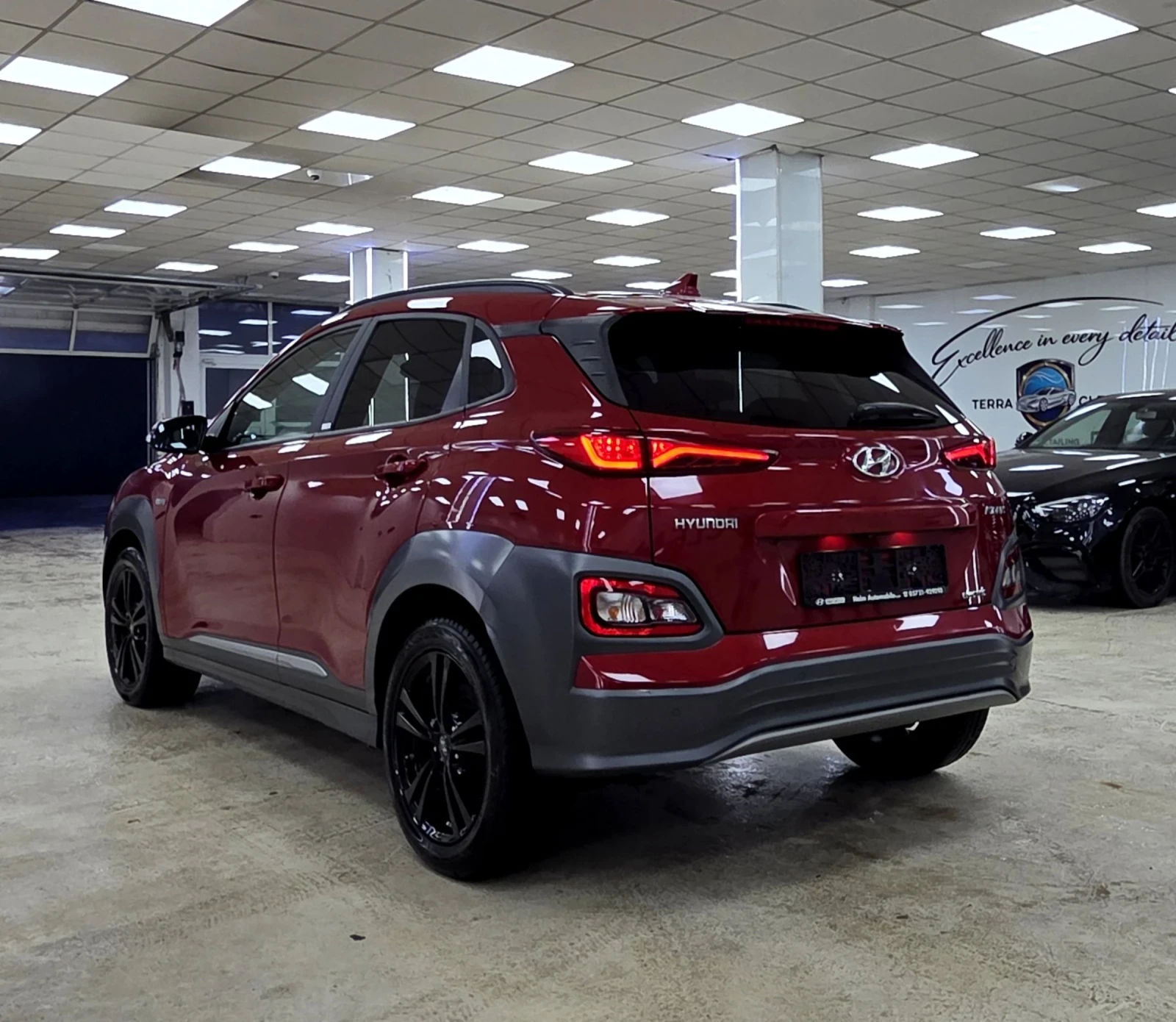 Hyundai Kona 64КWh/ЗАВЕРЕНА СЕРВИЗНА КНИЖКА - изображение 4