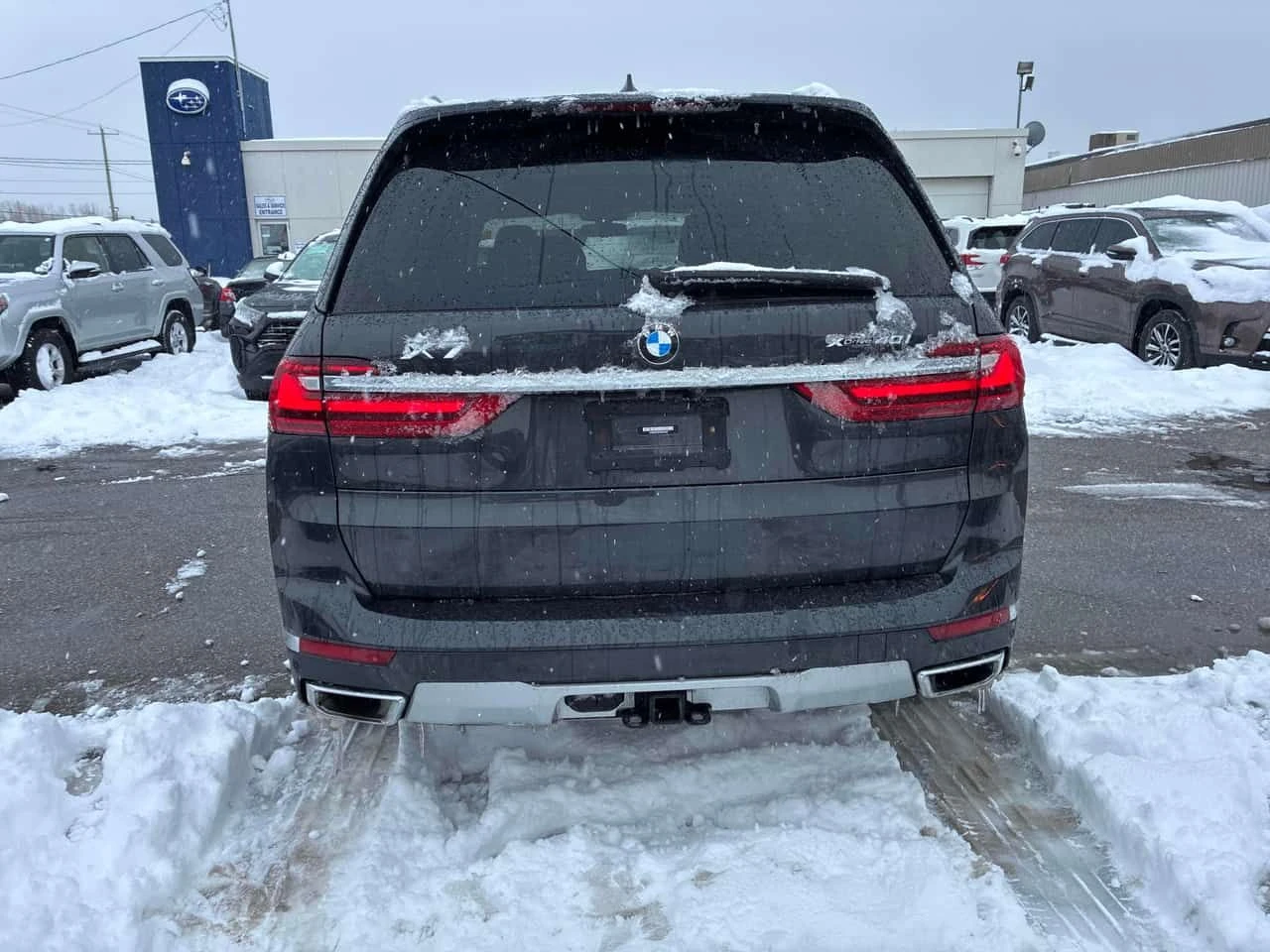 BMW X7 * XDRIVE40I * DISTRONIC* ОБДУХВАНЕ* МАСАЖ* ПАНОРАМ, снимка 11 - Автомобили и джипове - 53713367