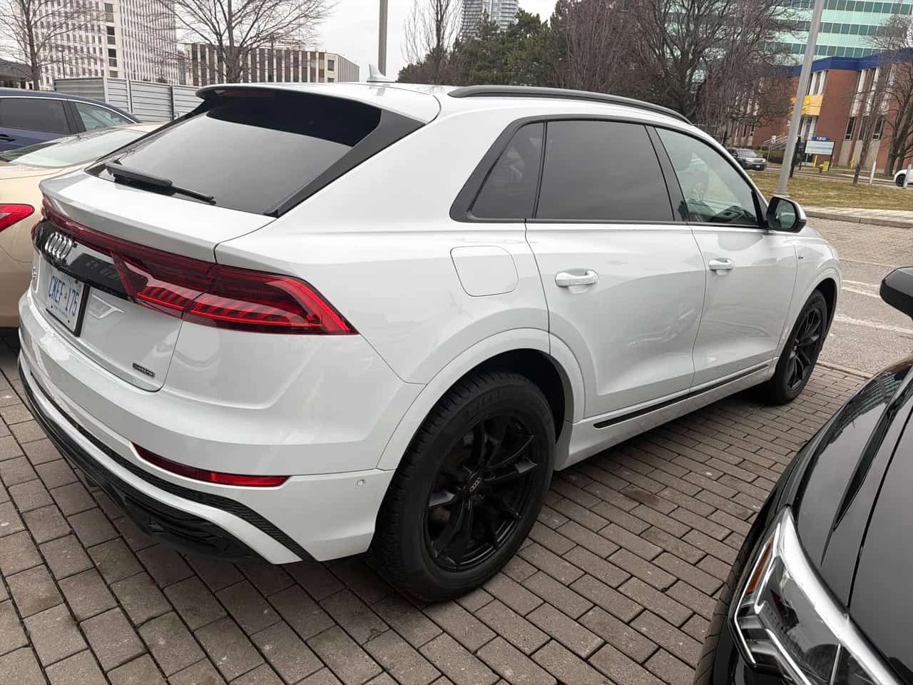 Audi Q8  | Technik | 360 камери | Обдухване , снимка 3 - Автомобили и джипове - 53947660