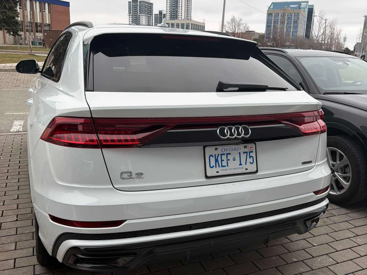 Audi Q8  | Technik | 360 камери | Обдухване , снимка 4 - Автомобили и джипове - 53947660