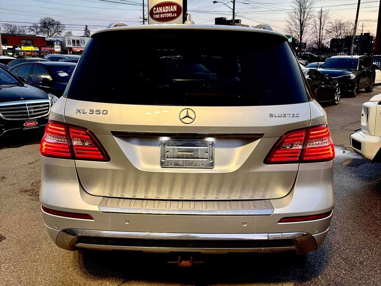 Mercedes-Benz ML 350 * BlueTEC * CARFAX * AMG PACK * 360 * HARMAN * , снимка 4 - Автомобили и джипове - 54152997