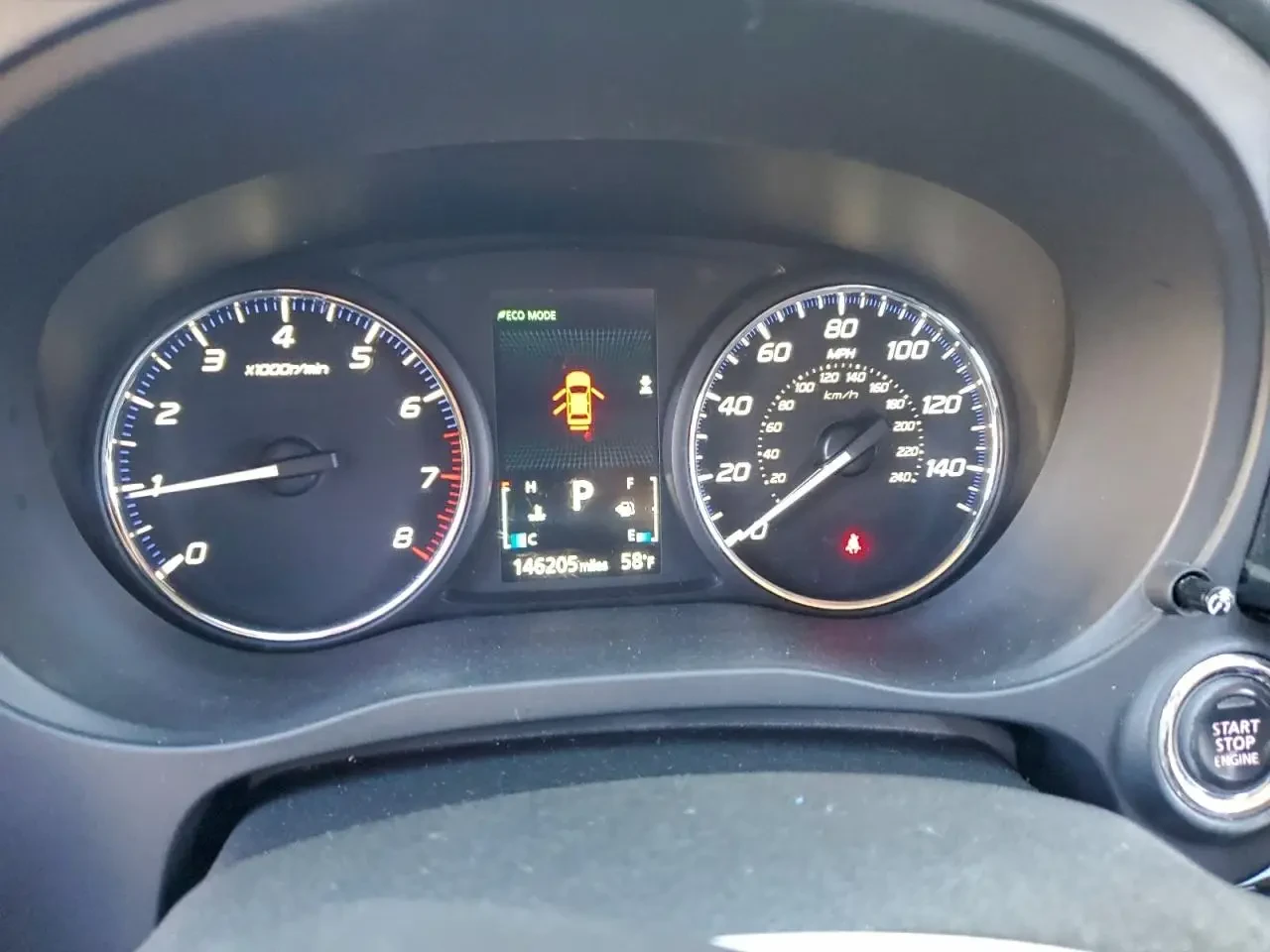 Mitsubishi Outlander, снимка 12 - Автомобили и джипове - 54251519