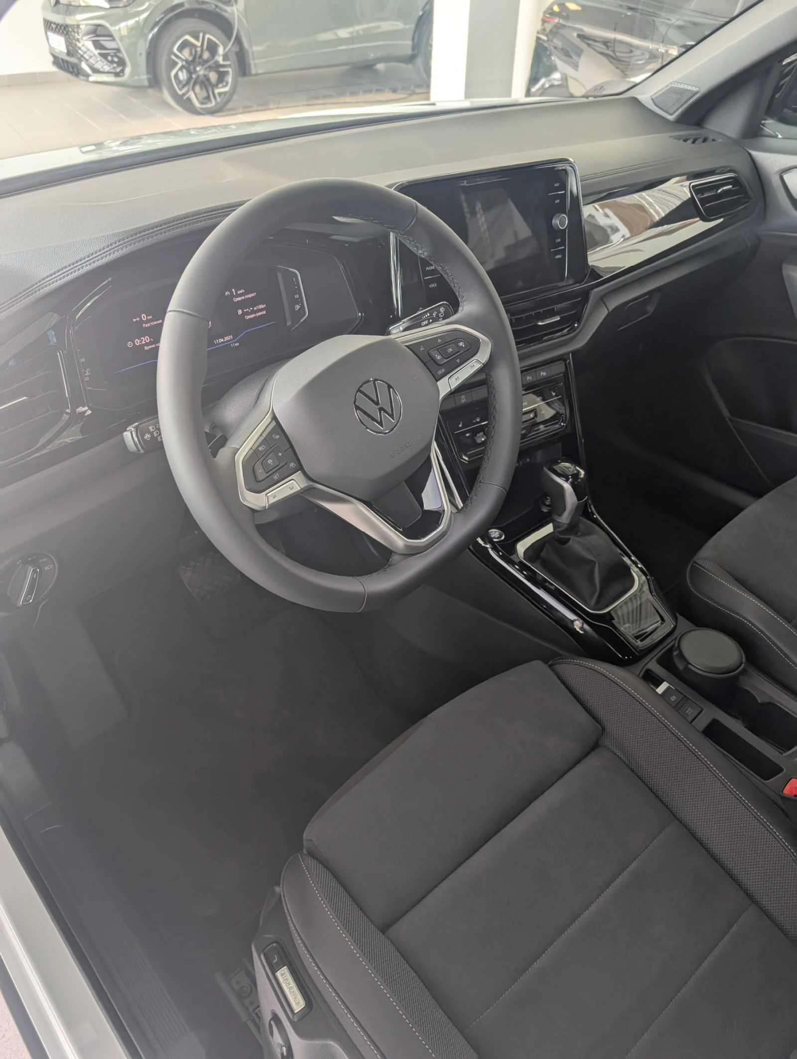 VW T-Roc Style TSI GPF, снимка 5 - Автомобили и джипове - 54654785