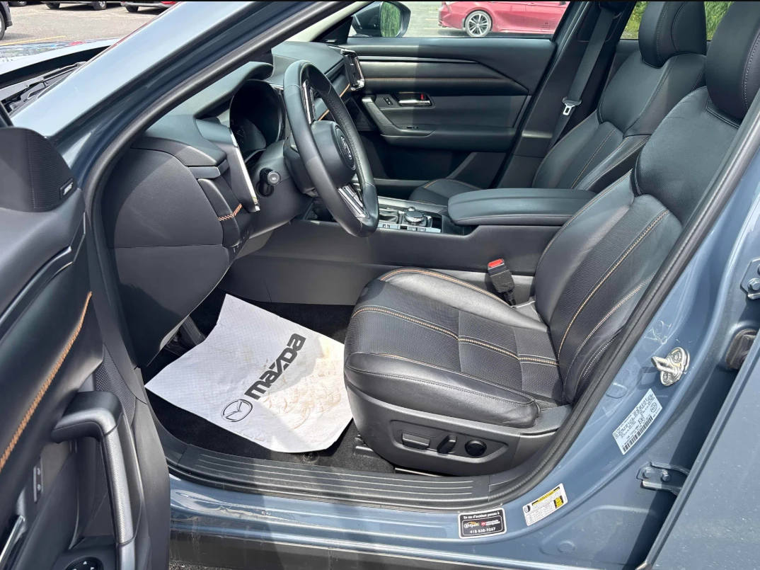 Mazda CX-50 GT* AWD* KEYLESS* PANO* HEATED SEATS* , снимка 7 - Автомобили и джипове - 55566632
