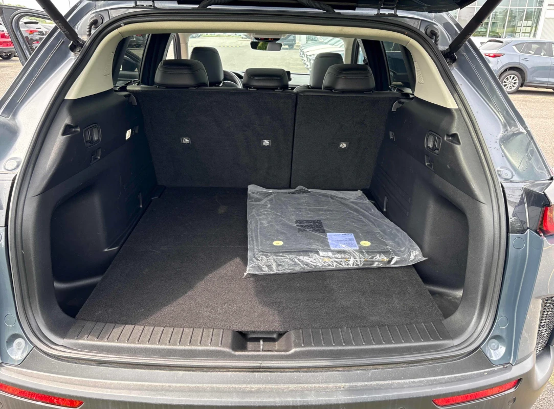 Mazda CX-50 GT* AWD* KEYLESS* PANO* HEATED SEATS* , снимка 14 - Автомобили и джипове - 55566632