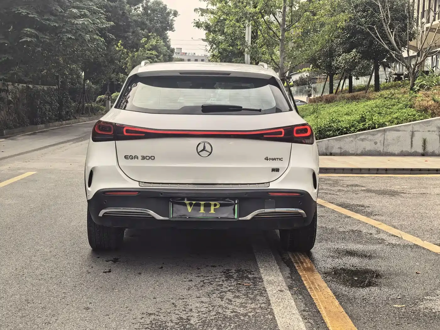 Mercedes-Benz EQA 300* 4MATIC* LAUNCH EDITION* 73.5 KWH* ������ ���� | Mobile.bg � ����������� 5
