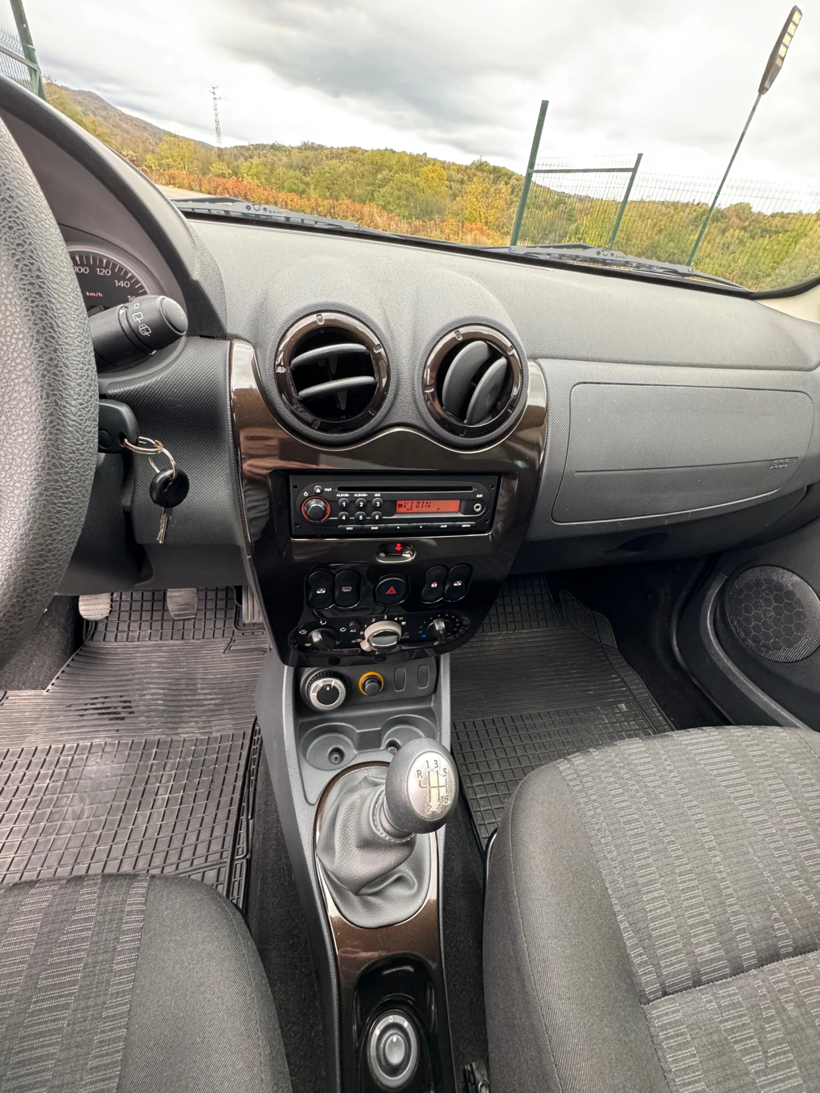 Dacia Duster 155000км 4х4 110кс, снимка 9 - Автомобили и джипове - 56687882