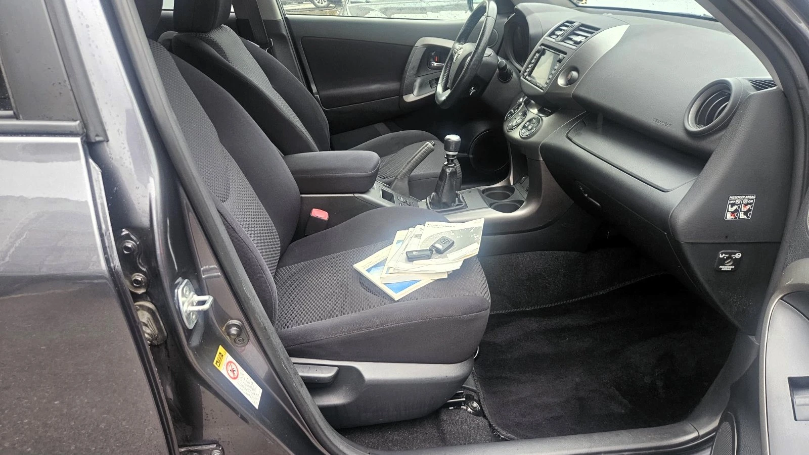 Toyota Rav4 2.2d4d 150hp FACELIFT , снимка 4 - Автомобили и джипове - 56739341