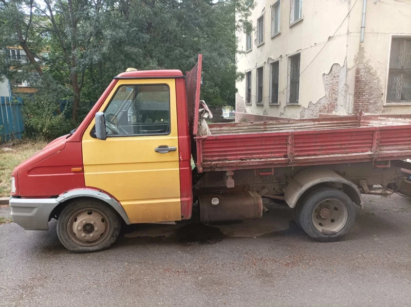 Iveco 35-8 35-8 Самосвал, снимка 3 - Бусове и автобуси - 47559560