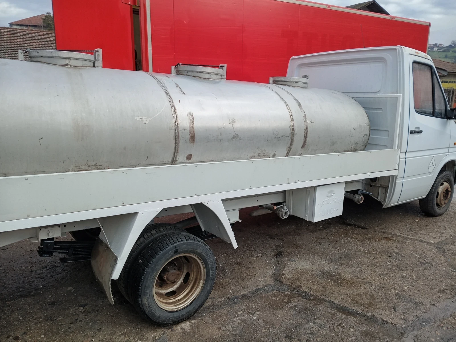 Mercedes-Benz 412  - изображение 2