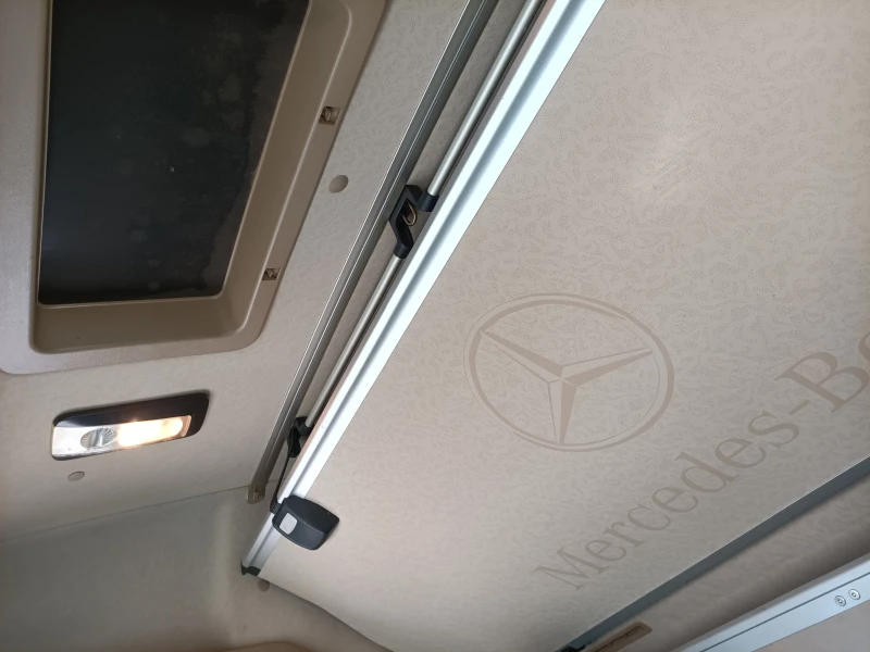 Mercedes-Benz Actros 1845 LS 4x2 LHD ADR, снимка 9 - Камиони - 51602197