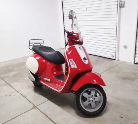     Vespa GTS 250 ES