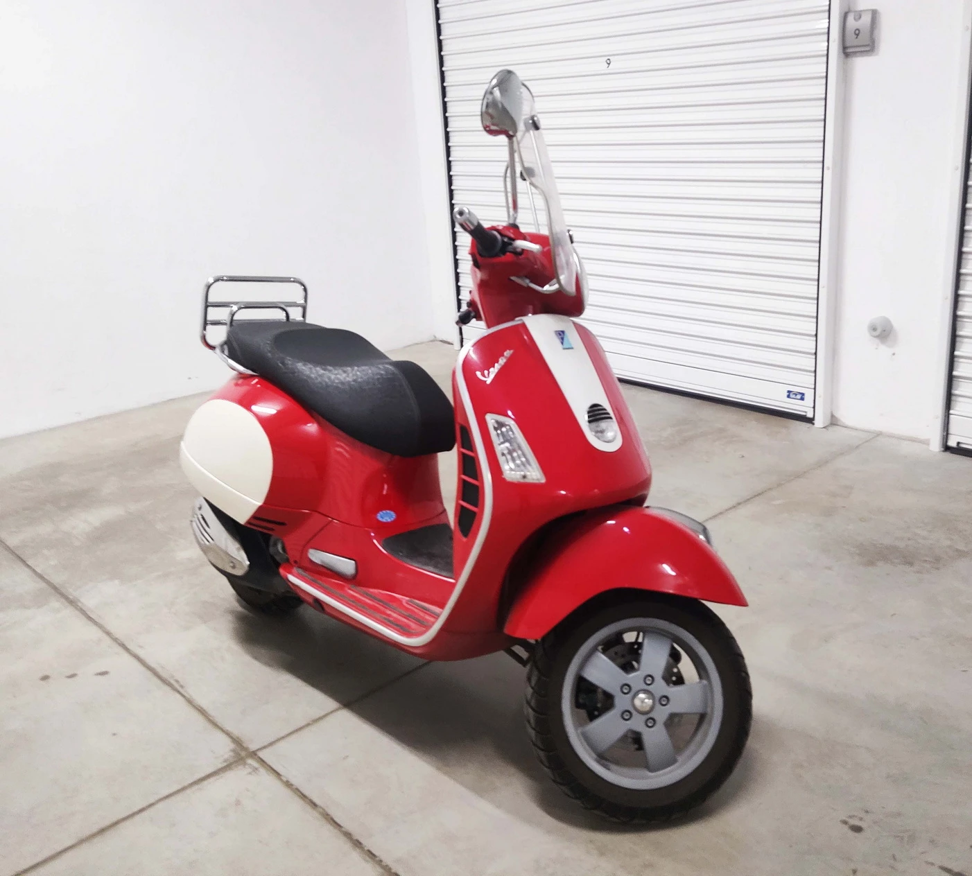 Vespa GTS 250 ES - изображение 2